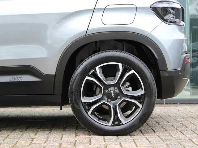 Jeep Avenger 1st Edition 54 kWh 2024 Elektrisch 25