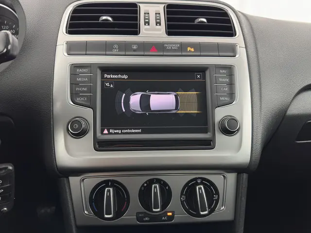 Volkswagen Polo 1.4 TDI Business Edition 2015 Diesel 18