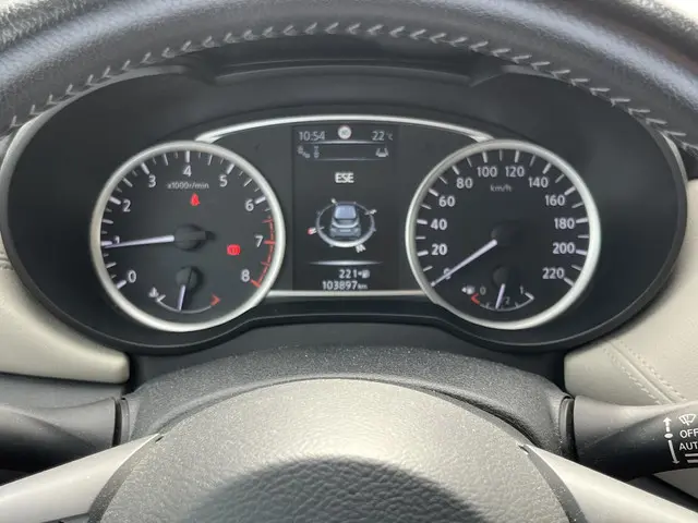 Nissan Micra 0.9 IG-T Tekna 2017 Benzine 59