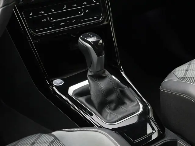 Volkswagen T-Roc 1.5TSI/150PK R-Line DSG 2025 Benzine 39