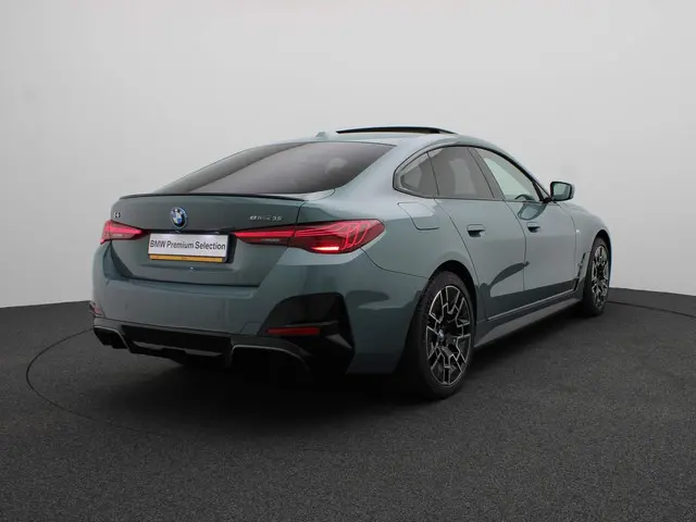 BMW i4 2