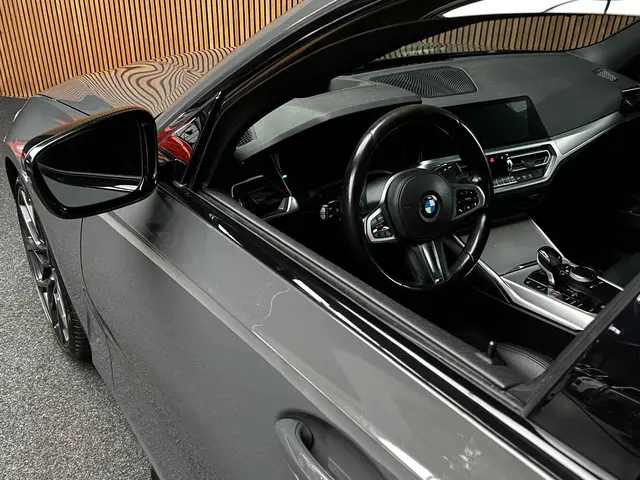 BMW 3 Serie 320i M-sport 2019 Benzine 47