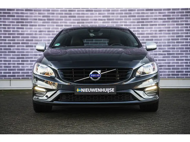Volvo V60 1.5 T3 R-Design 2017 Benzine 9