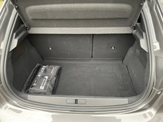 Peugeot 208 1.2 PureTech Active 2021 Benzine 14