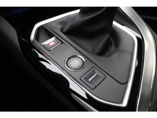 Peugeot 5008 1.2T 130pk GT 2023 Benzine 31