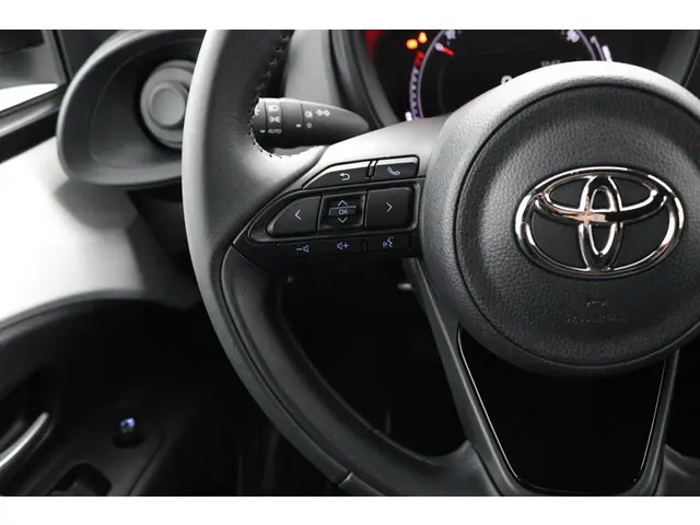 Toyota Aygo X 1.0 VVT-i MT Play 2024 Benzine 19