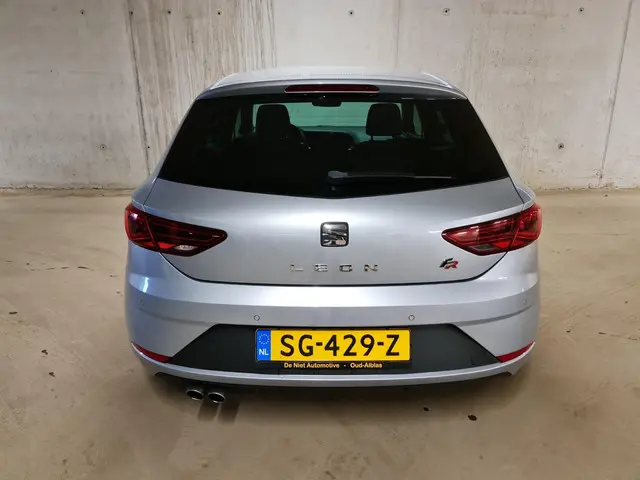 SEAT Leon 1.4 EcoTSI FR Business Intense 2018 Benzine 13