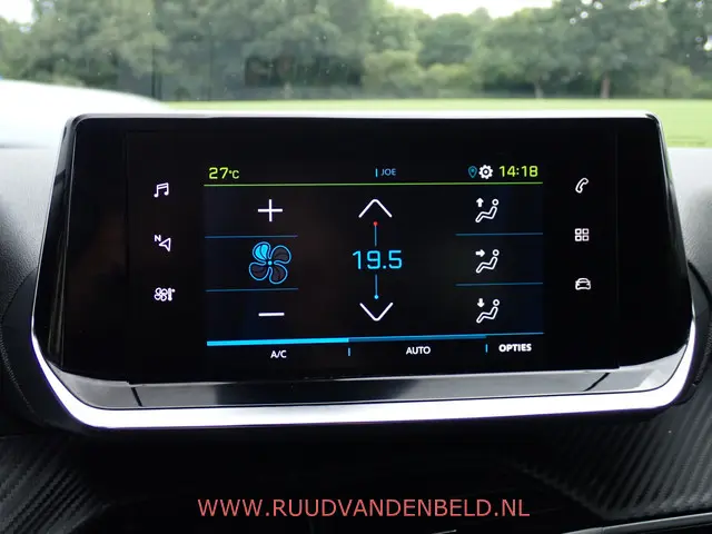 Peugeot e-208 EV Active 50 kWh 2023 Elektrisch 24