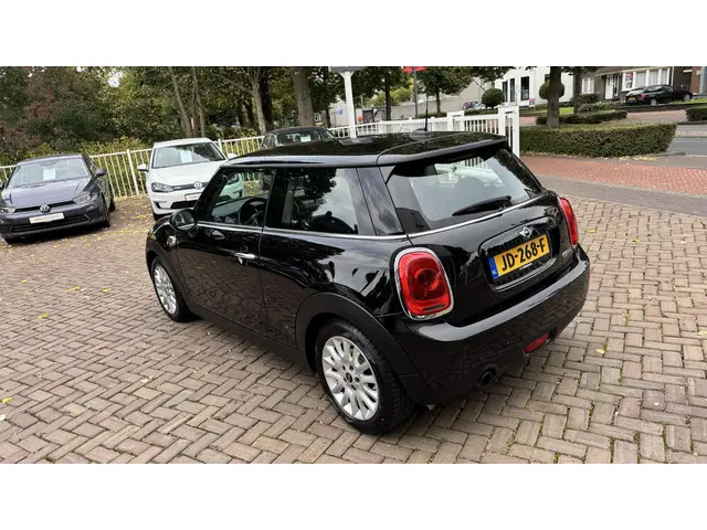 MINI Cooper Mini 1.5 Business 2016 Benzine 9