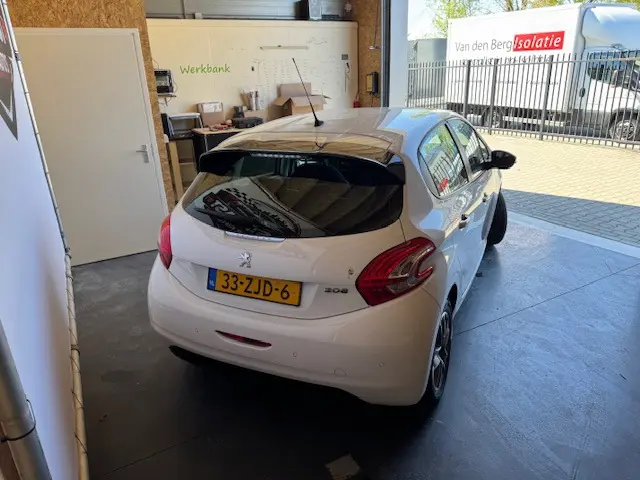 Peugeot 208 1.2 VTi Active 2012 Benzine 4