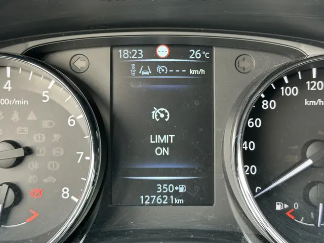 Nissan QASHQAI 1.2 N-Connecta 2017 Benzine 71