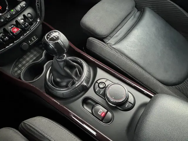 MINI Clubman Mini 1.5 Cooper Chili 2016 Benzine 22