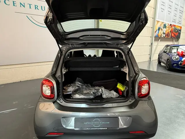 Smart Forfour EQ Essential 18 kWh 2022 Elektrisch 16