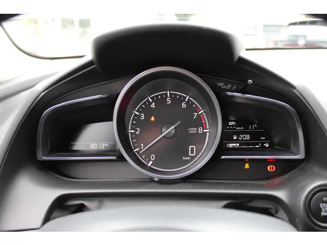 Mazda 2 1.5 e-SkyActiv-G 90 Exclusive-Line 2024 Benzine 19