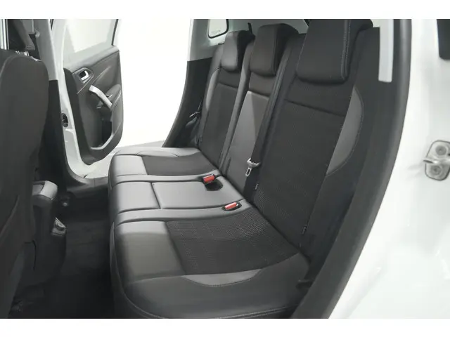 Peugeot 2008 PureTech 130 Allure 2019 Benzine 30