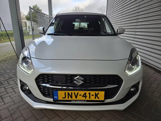 Suzuki Swift 1.2 Select Smart Hybrid 2023 Benzine 8