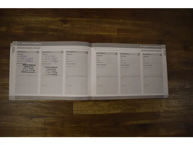 Volvo V40 T3 150pk R-Design 2015 Benzine 26