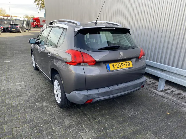Peugeot 2008 1.2 VTi 2014 Benzine 15