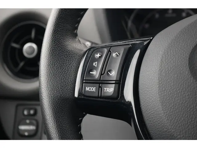 Toyota Yaris 1.0 VVT-i Active 2019 Benzine 8