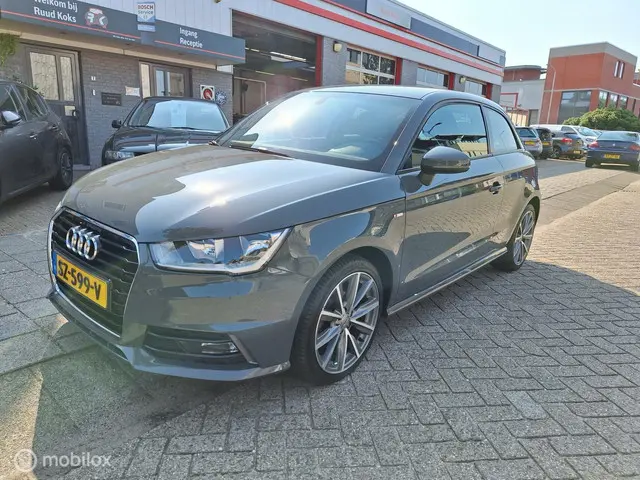 Audi A1 1.0 TFSI ADVANCE navi/s-line pakket 2018 Benzine 3