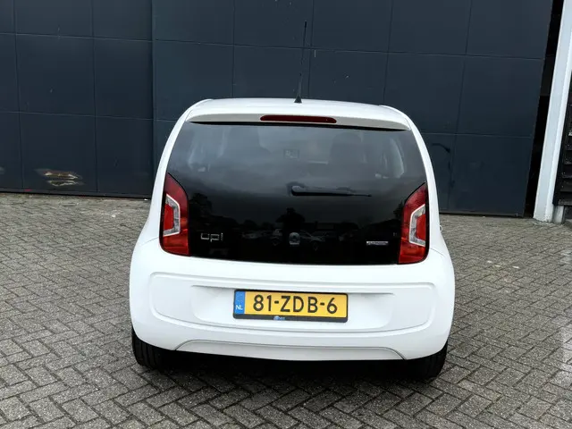 Volkswagen up! 1.0 move up! BlueMotion 2012 Benzine 9