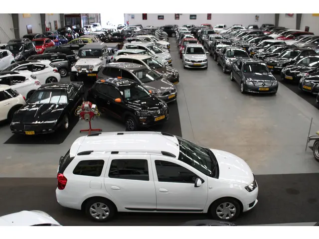 Dacia Logan MCV 0.9 TCe Lauréate 2015 Benzine 19