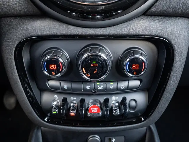 MINI Clubman Cooper 2018 Benzine 14