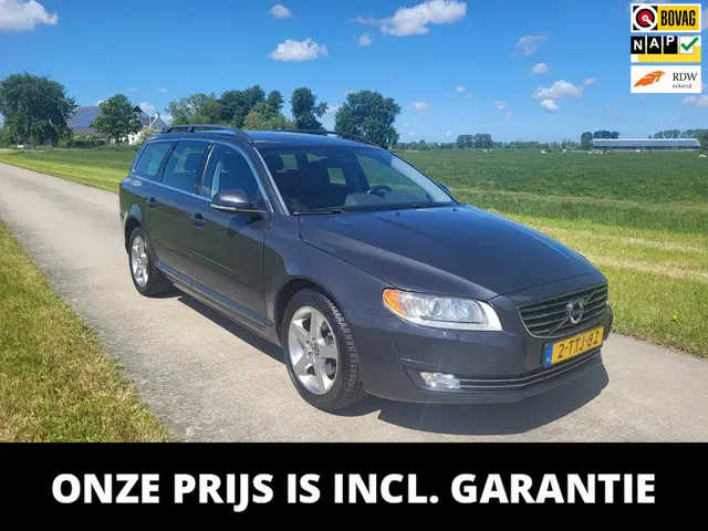 Volvo V70 1.6 T4 Nordic+ navi trekhaak 17"LMV 2014 Benzine