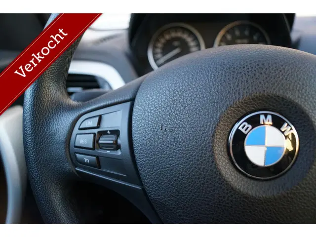 BMW 1 Serie 118i 2016 Benzine 12