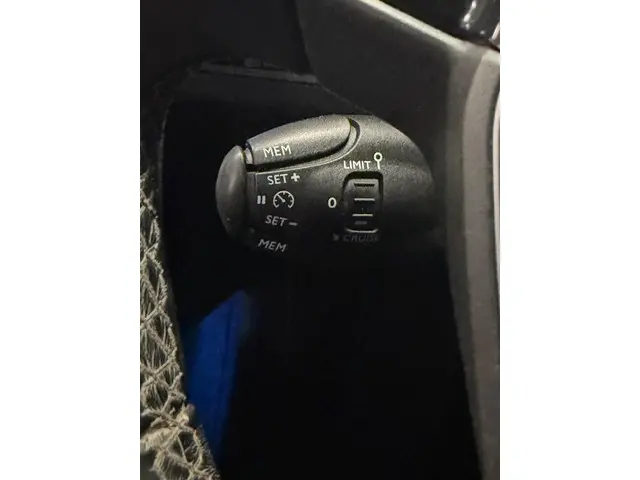 Peugeot 3008 1.2 PureTech 2018 Benzine 18