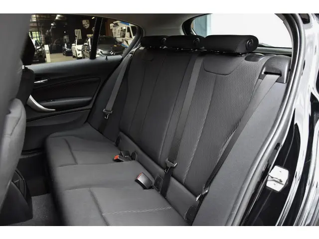 BMW 1 Serie 116d *Navi | Cruise | Clima | Nette auto* 2017 Diesel 14