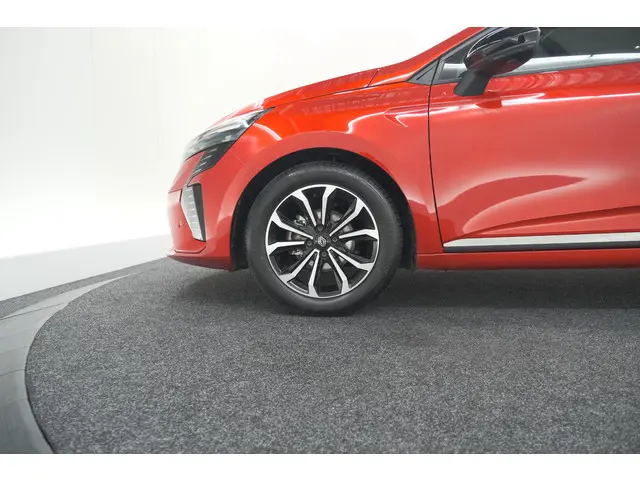 Renault Clio TCe 90 GPF Techno 2025 Benzine 25