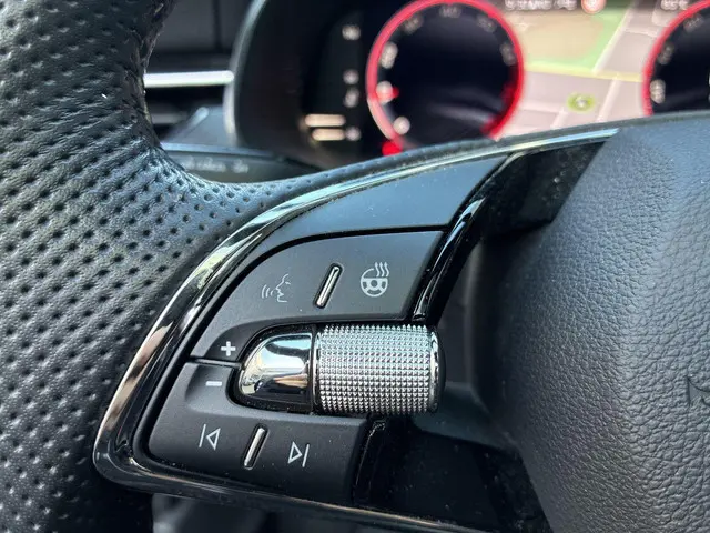 Škoda Kamiq 1.0 TSI 110pk Monte Carlo 2022 Benzine 25