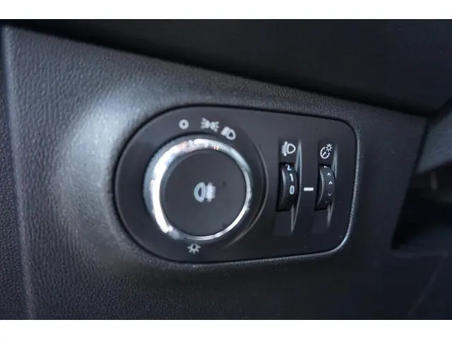 Opel Corsa 1.3 CDTI Business+ 2016 Diesel 5