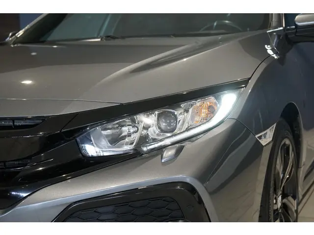 Honda Civic 1.0 i-VTEC Elegance 2018 Benzine 11