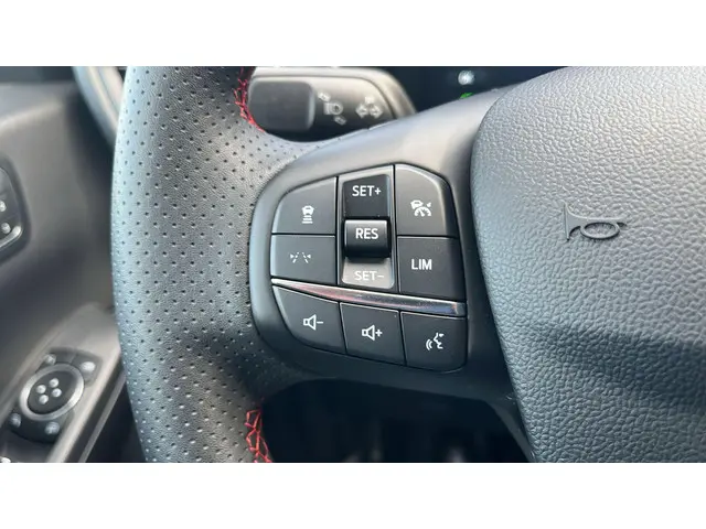 Ford Kuga 2.5 FHEV ST-Line X 2024 Hybride Benzine 24