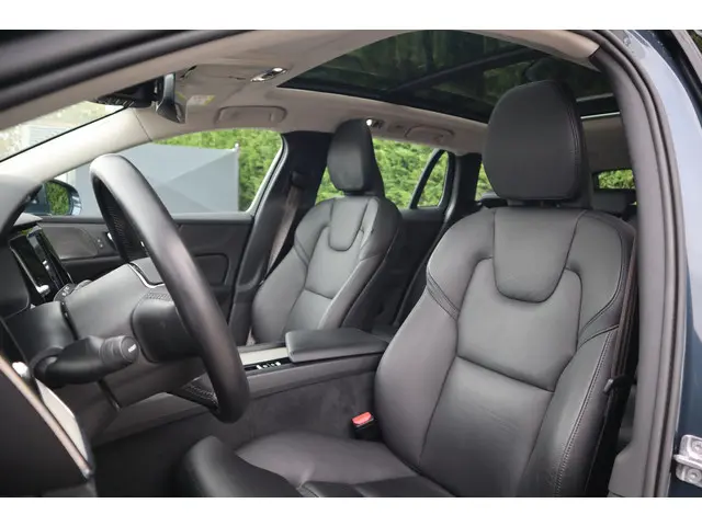 Volvo V60 2.0 B3 Inscription 2020 Benzine 14