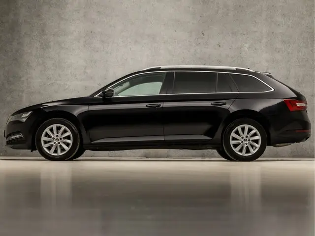 Škoda Superb Combi 1.5 TSI ACT Sport 2021 Benzine 2