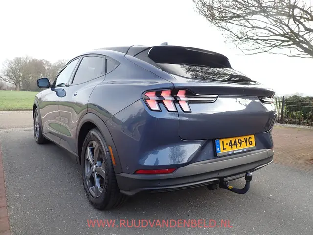Ford Mustang Mach-E RWD 75 kWh 2021 Elektrisch 5