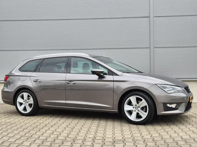 SEAT Leon ST 1.4 EcoTSI FR Connect 2016 Benzine 66