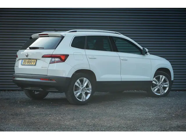 Škoda Karoq 1.5 TSI ACT Style Business 2019 Benzine 4