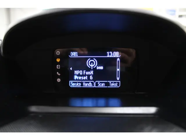 Ford Kuga 1.6 Titanium 2013 Benzine 16