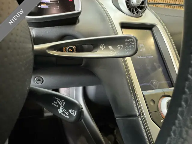 McLaren MP4-12C 3.8| Noselift | Meridian | 2013 Benzine 32