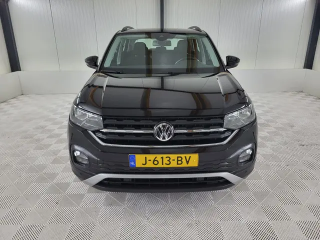 Volkswagen T-Cross 2