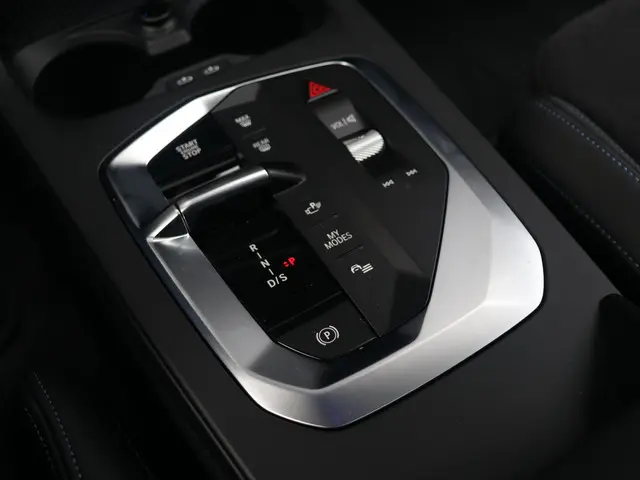 BMW 1 Serie 5-deurs 120 2025 Benzine 19