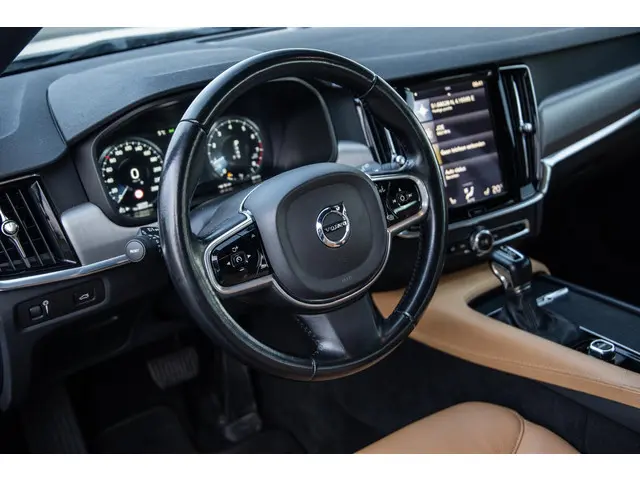 Volvo V90 2.0 T5 Momentum 2017 Benzine 20