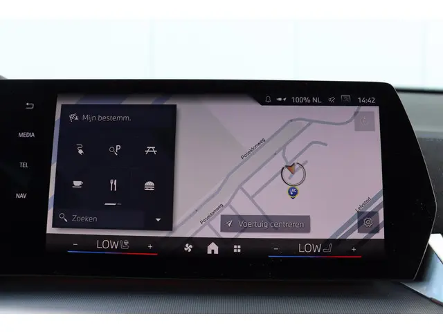 BMW iX2 xDrive30 67 kWh 2024 Elektrisch 23