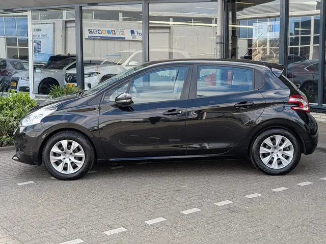 Peugeot 208 1.0 VTi Access 2014 Benzine 3
