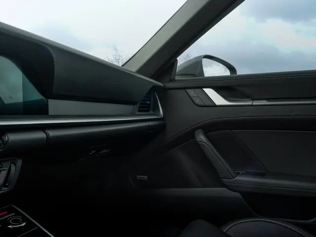 Porsche 911 Targa 4S - PTS China Grey 2022 Benzine 35