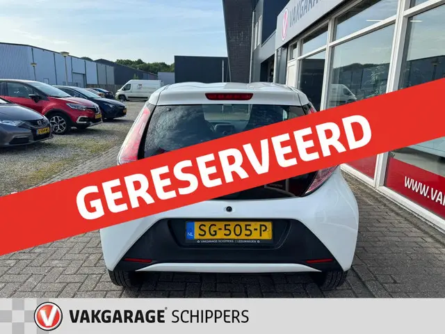Toyota Aygo 1.0 VVT-i x airco cruise 5d 2018 Benzine 19